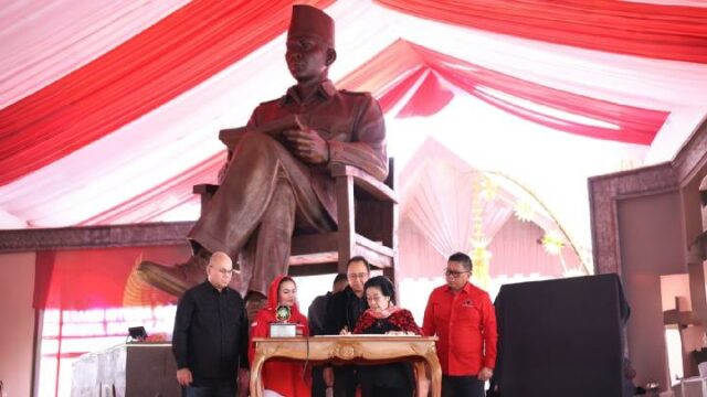 Siguiendo los pasos de Bung Karno | tempo.co

 | 