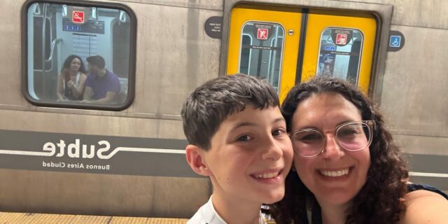Me fui de viaje en solitario. Mi hijo se ha vuelto más independiente.

 | Parenting,essay,parenting-freelancer,child-independence,parenting