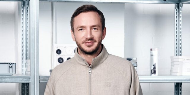 Director de marketing: la IA es una herramienta para la Director de marketing: la IA es una herramienta para la creatividad, no una amenaza para el empleo
| Advertising,ai,marketing,advertising,technology,jobs,edit-series,editorial-sponsorship,cmo-insider-conversations,cmo-insider-news,es-linkedin2026-solutions