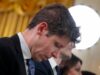 Sam Altman dice que las empresas que más adoptan la IA en realidad están contratando
| AI,Tech,openai,sam-altman,gpt-5 Sam Altman dice que las empresas que más adoptan la IA en realidad están contratando
| AI,Tech,openai,sam-altman,gpt-5