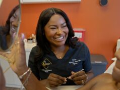 Cómo un fundador de Houston convirtió las fiestas de Botox en una clínica de seis cifras
| Small Business,small-business,edit-series,editorial-sponsorship,sp-freelance,going-for-growth,chelsea-jia-feng,entrepreneur,es-linkedin-q4,as-told-to,freelance-photography Cómo un fundador de Houston convirtió las fiestas de Botox en una clínica de seis cifras
| Small Business,small-business,edit-series,editorial-sponsorship,sp-freelance,going-for-growth,chelsea-jia-feng,entrepreneur,es-linkedin-q4,as-told-to,freelance-photography