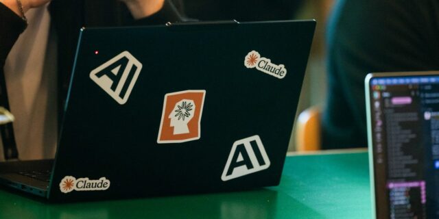 Lo que dice la gente inteligente sobre la oferta pública inicial de Anthropic

 | AI,smart-people-say,ai,tech,anthropic,ipo,markets,tech-ipos,investment,startups,anthropic-ipo