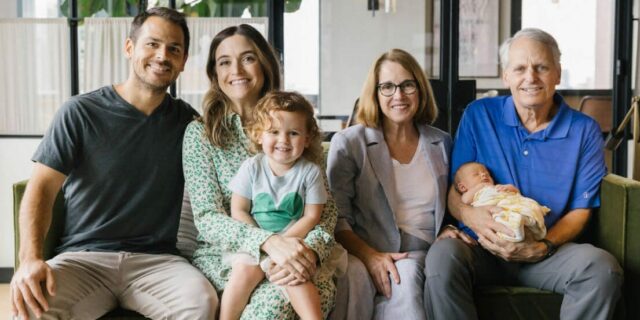 Criar niños pequeños mientras perdía a mi padre a causa Criar niños pequeños mientras perdía a mi padre a causa del Alzheimer
| Parenting,essay,parenting-freelancer,long-term-care,alzheimers,fathers-day
