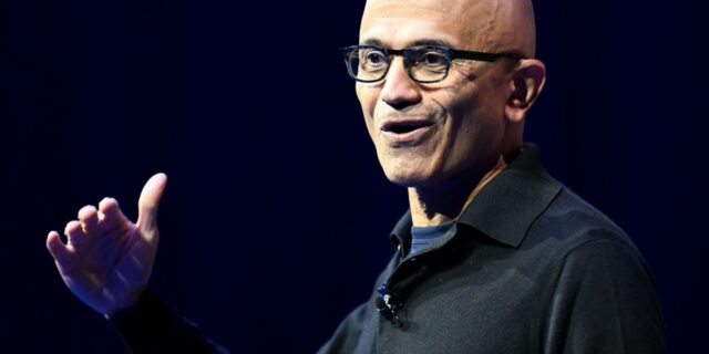En medio de la reacción violenta del centro de datos, En medio de la reacción violenta del centro de datos, el director ejecutivo de Microsoft intenta tranquilizar a las comunidades
| AI,Tech,Enterprise,microsoft,satya-nadella,data-centers,artificial-intelligence,enterprise-software,limited-synd,beacon-industries-big-bet