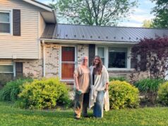 Mi anciana madre compró una casa para vivir conmigo y mi marido.
| Real Estate,freelancer-le,multigenerational-living,living-with-parents,family,personal-essay,essay,unconventional-living-situations,evergreen-story Mi anciana madre compró una casa para vivir conmigo y mi marido.
| Real Estate,freelancer-le,multigenerational-living,living-with-parents,family,personal-essay,essay,unconventional-living-situations,evergreen-story