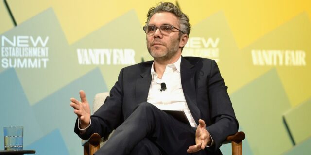 El nuevo productor de '60 Minutes', Nick Bilton, se dirige al equipo después del caos

 | Media,limited-synd,media,cbs,cbs-news,60-minutes,nick-bilton,bari-weiss