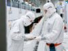Dentro de la fábrica de chips de IA de Intel, donde los humanos representan la mayor amenaza
| Tech,video-to-text,intel,ai,ai-chip,intel-labs,fab,semiconductor-chips Dentro de la fábrica de chips de IA de Intel, donde los humanos representan la mayor amenaza
| Tech,video-to-text,intel,ai,ai-chip,intel-labs,fab,semiconductor-chips
