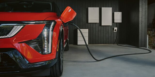 GM quiere que sus vehículos eléctricos ayuden a alimentar la red en medio del auge de los centros de datos de IA

 | Transportation,general-motors,ev