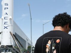 Elon Musk presenta los centros de datos de IA que SpaceX quiere enviar al espacio
| Tech,spacex,elon-musk,space-x-ipo Elon Musk presenta los centros de datos de IA que SpaceX quiere enviar al espacio
| Tech,spacex,elon-musk,space-x-ipo