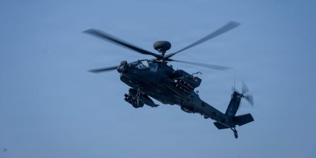 Un dron marítimo de la Armada de EE. UU. rescató Un dron marítimo de la Armada de EE. UU. rescató a soldados estadounidenses después del derribo del Apache
| Military & Defense,apache-helicopter