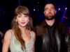 Rumor sobre la boda de Taylor Swift en el Madison Square Garden: los profesionales de relaciones públicas opinan
| Entertainment,taylor-swift,travis-kelce,celebrity-couples,celebrities,celebrity-pr,analysis,madison-square-garden Rumor sobre la boda de Taylor Swift en el Madison Square Garden: los profesionales de relaciones públicas opinan
| Entertainment,taylor-swift,travis-kelce,celebrity-couples,celebrities,celebrity-pr,analysis,madison-square-garden