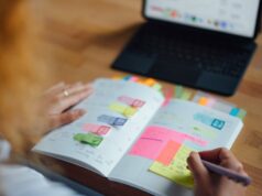 Un hombre conecta su calendario Whoop to Work para archivar a sus colegas estresantes
| AI,Tech,ai,whoop,heart-health,linkedin Un hombre conecta su calendario Whoop to Work para archivar a sus colegas estresantes
| AI,Tech,ai,whoop,heart-health,linkedin
