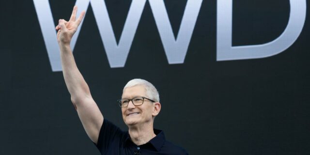 El nuevo Siri de Apple realmente parece una nota de El nuevo Siri de Apple realmente parece una nota de última hora con ChatGPT
| Tech,ai,apple,siri,chat-gpt,openai,chatbots,iphone,nilay-patel,wwdc,google,gemini