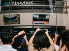 La escena en Nasdaq durante la histórica salida a bolsa de SpaceX.
| Finance,spacex,space-x-ipo,goldman-sachs,nasdaq,elon-musk,freelance-photography,isabel-fernandez-pujol La escena en Nasdaq durante la histórica salida a bolsa de SpaceX.
| Finance,spacex,space-x-ipo,goldman-sachs,nasdaq,elon-musk,freelance-photography,isabel-fernandez-pujol