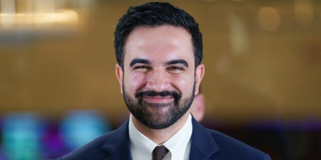 Zohran Mamdani impulsa los impuestos a los ricos después de que Elon Musk se convirtiera en multimillonario

 | Politics,Tech,elon-musk,zohran-mamdani