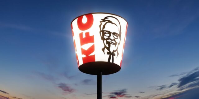 El plan de KFC para ganar el próximo capítulo de El plan de KFC para ganar el próximo capítulo de la guerra del pollo
| Retail,Food,Strategy,turnaround,kfc,kentucky-fried-chicken,fried-chicken,chicken-sandwich-wars,fast-food,business-strategy,chain-restaurant