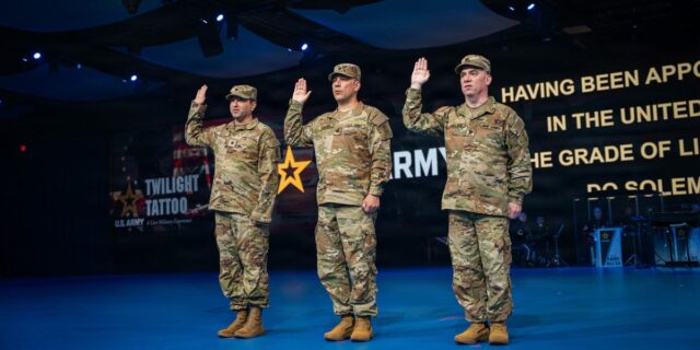 Más altos ejecutivos de empresas de tecnología se están uniendo a la Reserva del Ejército como oficiales superiores

 | Military & Defense,army,tech-exec,defense-tech