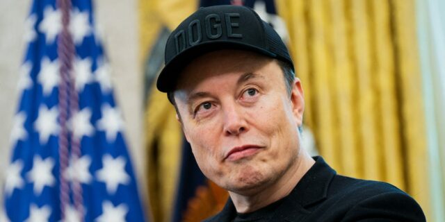 SpaceX confirma que comprará una startup de codificación de IA SpaceX confirma que comprará una startup de codificación de IA por 60.000 millones de dólares
| Tech,space-x-ipo,cursor,limited-synd,breaking-news