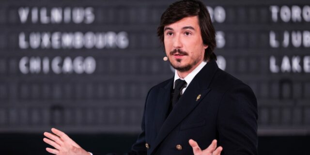 El memorando de despido de Robinhood se centra en el rendimiento y la 'densidad de talento'

 | Careers,Finance,robinhood,layoffs,job-cuts,changing-workplace-big-bet