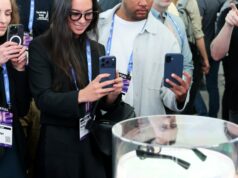 Las especificaciones Snap llegaron a un precio de $2,195
| Tech,augmented-reality,smart-glasses,headsets,meta,big-tech Las especificaciones Snap llegaron a un precio de $2,195
| Tech,augmented-reality,smart-glasses,headsets,meta,big-tech
