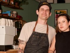 Cómo un millennial construyó un próspero negocio de café con $500
| Small Business,going-for-growth,edit-series,editorial-sponsorship,coffee,es-linkedin-q4 Cómo un millennial construyó un próspero negocio de café con $500
| Small Business,going-for-growth,edit-series,editorial-sponsorship,coffee,es-linkedin-q4