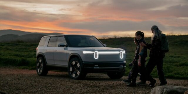 La hoja de ruta de lanzamiento del importante SUV R2 La hoja de ruta de lanzamiento del importante SUV R2 de Rivian
| Transportation,Tech,rivian,rivian-r2,evs,cars,new-cars