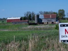 El propietario del centro de datos critica el proyecto del centro de datos de Google en Iowa
| Tech,data-center,google El propietario del centro de datos critica el proyecto del centro de datos de Google en Iowa
| Tech,data-center,google