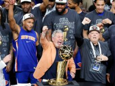 James Dolan dijo que las familias de los jugadores de los Knicks deben sacrificarse por un título
| Sports,Entertainment,nba,knicks,new-york,nyc,james-dolan James Dolan dijo que las familias de los jugadores de los Knicks deben sacrificarse por un título
| Sports,Entertainment,nba,knicks,new-york,nyc,james-dolan
