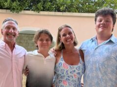 Pareja de jubilados en Costa Rica con 2 hijos; Compré una casa de 1,6 millones de dólares
| Real Estate,Travel,Parenting,costa-rica,retirement,relocation,family,expat,moving-abroad Pareja de jubilados en Costa Rica con 2 hijos; Compré una casa de 1,6 millones de dólares
| Real Estate,Travel,Parenting,costa-rica,retirement,relocation,family,expat,moving-abroad