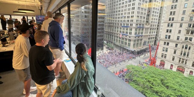 Ver el desfile de los Knicks es el beneficio de Ver el desfile de los Knicks es el beneficio de oficina más popular en Nueva York
| Careers,Tech,Entertainment,new-york-knicks,perks