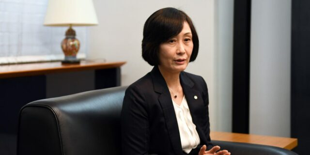 El recorte salarial del director ejecutivo de Japan Airlines muestra El recorte salarial del director ejecutivo de Japan Airlines muestra la norma corporativa en Japón
| Transportation,ceo-pay,japan-airlines,ceos