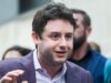 El CEO de Figma dice que los creativos no deberían preocuparse por la IA
| Tech,Careers,ai,figma,dylan-field El CEO de Figma dice que los creativos no deberían preocuparse por la IA
| Tech,Careers,ai,figma,dylan-field