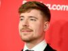 MrBeast recluta grandes empresas de tecnología en carrera para construir una plataforma de creadores
| Media,limited-synd,jimmy-donaldson,mrbeast,creator-economy,youtube,exclusive MrBeast recluta grandes empresas de tecnología en carrera para construir una plataforma de creadores
| Media,limited-synd,jimmy-donaldson,mrbeast,creator-economy,youtube,exclusive