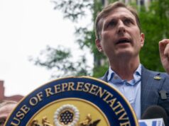 El Departamento de Justicia investiga la prohibición del café contra Dan Goldman por su apoyo a Israel
| Politics,News,israel,congress,politics,doj,boycott El Departamento de Justicia investiga la prohibición del café contra Dan Goldman por su apoyo a Israel
| Politics,News,israel,congress,politics,doj,boycott