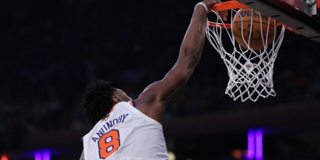 La bola de clavos de las Finales de la NBA La bola de clavos de las Finales de la NBA de OG Anunoby podría venderse por millones en una subasta
| Sports,Entertainment,nba,knicks,nba-finals,new-york,basketball,new-york-knicks,jalen-brunson,sothebys,sothebys-auction