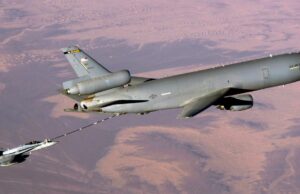Dentro de un KC-10A Extender, un camión cisterna de reabastecimiento de combustible de la Fuerza Aérea Workhorse
| Military & Defense,air-force,kc-10,kc-135,aerial-refueling,refueling-tanker,mid-air-refueling,museums Dentro de un KC-10A Extender, un camión cisterna de reabastecimiento de combustible de la Fuerza Aérea Workhorse
| Military & Defense,air-force,kc-10,kc-135,aerial-refueling,refueling-tanker,mid-air-refueling,museums