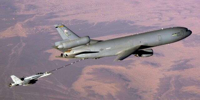 Dentro de un KC-10A Extender, un camión cisterna de reabastecimiento de combustible de la Fuerza Aérea Workhorse

 | Military & Defense,air-force,kc-10,kc-135,aerial-refueling,refueling-tanker,mid-air-refueling,museums