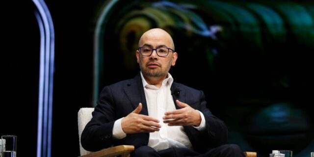 El lanzamiento de Gemini 3.5 Pro de Google se pospone El lanzamiento de Gemini 3.5 Pro de Google se pospone hasta julio
| Tech,google,alphabet,ai,artificial-intelligence,exclusive,limited-synd