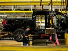 Ford: la IA no resolvió los problemas de calidad por sí sola, por eso contratamos ingenieros
| Transportation,ford,manufacturing,automotive,f-150,mustang,jd-power Ford: la IA no resolvió los problemas de calidad por sí sola, por eso contratamos ingenieros
| Transportation,ford,manufacturing,automotive,f-150,mustang,jd-power