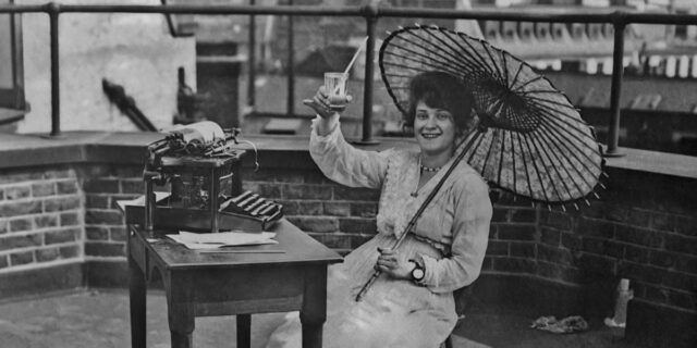 Descubra cómo la gente se mantenía fresca antes de que el aire acondicionado fuera común

 | Culture,Energy,Food,summer,vintage-photos,air-conditioning,heat-wave