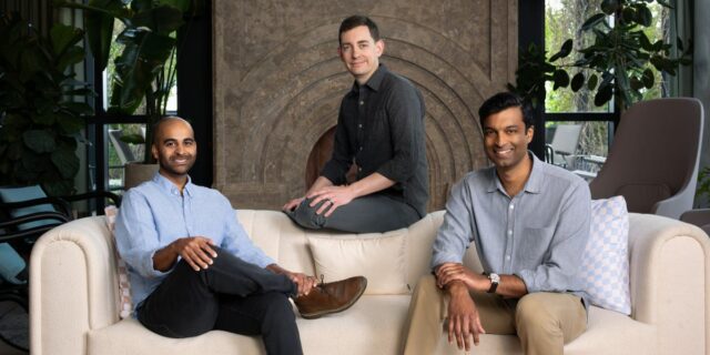 Cómo los fundadores de Outward Intelligence alcanzaron ingresos de siete cifras

 | Startups,Tech,Enterprise,ai,ai-startups,bootstrapping,founders,startup,entrepreneurship,venture-capital