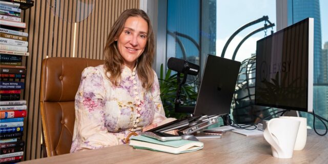 Cómo un abogado construyó una práctica de redes sociales de $1,3 millones

 | Small Business,small-business,edit-series,editorial-sponsorship,sp-freelance,going-for-growth,chelsea-jia-feng,entrepreneur,es-linkedin-q4,as-told-to,freelance-photography,big-law,cooley,law-firm,law
