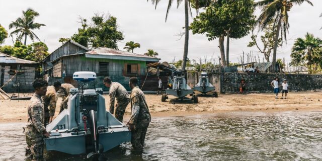El ejército estadounidense recurre a barcos no tripulados para resolver problemas de embarcaciones en el Pacífico

 | Military & Defense,defense,army,pacific,drone