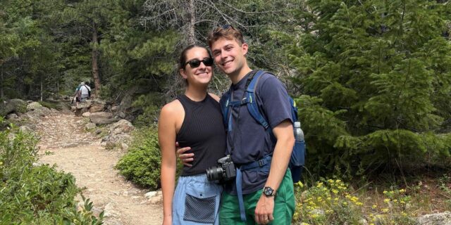 Mujer británica casada con un estadounidense y viviendo en Estados Unidos: 3 pasos para reconstruir su identidad

 | Careers,Real Estate,relocation,trailing-spouses,contributor-2026,freelancer-uk,brit,uk-vs-us