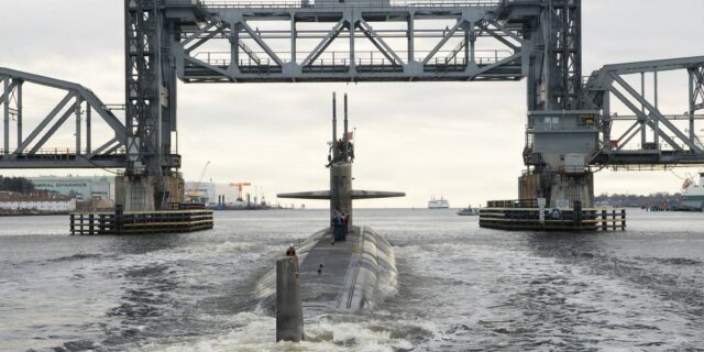 Los jóvenes trabajadores de submarinos estadounidenses quieren equilibrio y no temen dejar sus trabajos

 | Military & Defense,defense,navy,shipbuilding,submarines