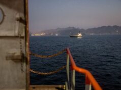 El ataque a un barco iraní pone a prueba el mercado de seguros marítimos justo cuando las primas de riesgo de guerra caen
| El ataque a un barco iraní pone a prueba el mercado de seguros marítimos justo cuando las primas de riesgo de guerra caen
|