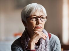 Mi madre era copropietaria de la cuenta bancaria de mi difunta abuela. ¿Debería compartir el dinero con sus hermanos?
| Mi madre era copropietaria de la cuenta bancaria de mi difunta abuela. ¿Debería compartir el dinero con sus hermanos?
|
