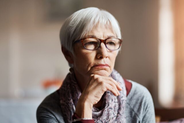 Mi madre era copropietaria de la cuenta bancaria de mi Mi madre era copropietaria de la cuenta bancaria de mi difunta abuela. ¿Debería compartir el dinero con sus hermanos?
|