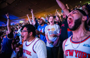 Cómo decidir si vale la pena un gran derroche, como gastar miles de dólares en entradas para los Knicks o para la Copa del Mundo
| Cómo decidir si vale la pena un gran derroche, como gastar miles de dólares en entradas para los Knicks o para la Copa del Mundo
|