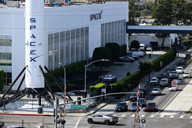 La salida a bolsa de SpaceX podría llevar a refinanciar el 8% del déficit de cuenta corriente de EE. UU. en un solo día

 | 
